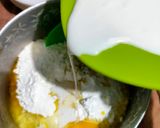 Foto langkah ke 5 dari resep Dadar Gulung Polkadot.