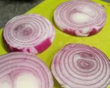 Une image de l'étape 2 de Tarte tatin d'oignon rouge et chèvre.