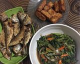 Foto langkah ke 3 dari resep Menu sahur Cah kangkung saus tiram praktis #bikinramadanberkesan.