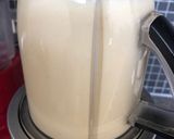 A picture of step 3 of Garlic and cauliflower soup.