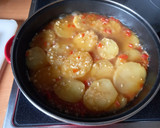 Foto del paso 4 de la receta: 244. Merluza con patatas al moscatel
