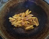 Foto langkah ke 2 dari resep Tumis Ikan Asin Peda Jengkol.