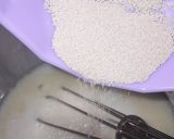 Foto del paso 1 de la receta: Medialunas con aceite