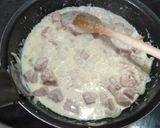 Une image de l'étape 1 de Pizza camembert jambon.