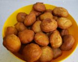 A picture of step 5 of Maandazi.