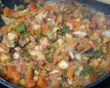 Foto del paso 4 de la receta: Empanada de hojaldre de mejillones y langostinos