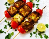 A picture of step 5 of Sufiana Sizzling Paneer tikka.