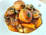 Albóndigas de pollo y pavo con verduras