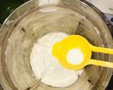 A picture of step 3 of Banana crepes.