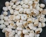 A picture of step 1 of Makhana Appam.