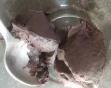 A picture of step 8 of Chocolate drip cake.