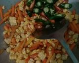 Foto langkah ke 2 dari resep Oseng sayur udang.