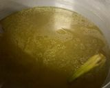 Gambar langkah 4 resipi Kuah Soto Ayam.