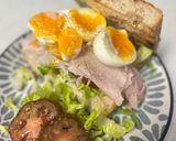 Foto del paso 4 de la receta: Bocadillo de Pavo con Huevo poché y Parmesano