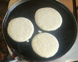 A picture of step 4 of Fusion noodles uttapam.