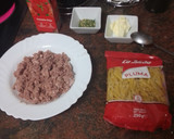 Foto del paso 1 de la receta: Penne con carne y tomate