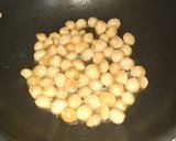 A picture of step 1 of Soya chunk pulao.