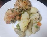 Foto del paso 7 de la receta Muslos de pollo con papas cocidas y menestra al horno
