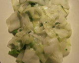 Foto del paso 3 de la receta: Ensalada vegetal doble de cebolla
