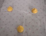 Foto del paso 4 de la receta: Formas de merengue de vainilla y plátano
