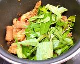 Hình bước làm 4 của món Đồ Lòng Bò Xào Rau Răm Ngũ Vị Hương