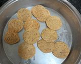 A picture of step 5 of Crispy Rajgira Puris with a Dollop of Shrikhand.