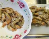 A picture of step 2 of Spaghetti Alfredo with Rosemary Butter Shrimp.