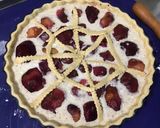 Une image de l'étape 13 de Tarte « toile d'araignée » aux pêches de vigne et crème d'amandes.