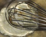 A picture of step 2 of Suji ki Idli.