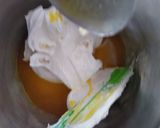 Foto langkah ke 4 dari resep Jelita Cake Lapis Ungu Takaran Sendok.