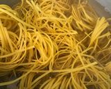 Foto del paso 3 de la receta: Albóndigas con fideo a la manteca