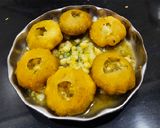A picture of step 5 of Pani Puri.
