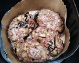 Foto del paso 5 de la receta: Hamburguesa casera de Posta molida y berenjena 🍆 en la freidora de aire