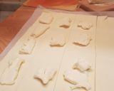Foto del passaggio 1 della ricetta Fiori di sfoglia salmone e taleggio