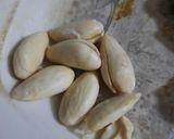 A picture of step 1 of Dates with fresh cream almond.