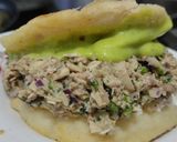 Foto del paso 7 de la receta: Mi versión de arepa reina pepiada🫓🥑🍗