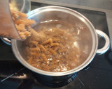 Foto del paso 3 de la receta: Espirales a la carbonara con champiñones