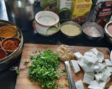 A picture of step 1 of Dhaba style paneer tikka masala gravy.