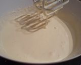 Foto del paso 3 de la receta: Queque de yogurt con pera y manzana