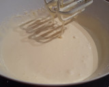 Foto del paso 3 de la receta: Queque de yogurt con pera y manzana