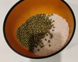 A picture of step 1 of Pesarattu with Coconut Peanut Chutney.