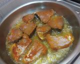 A picture of step 2 of Fish curry.