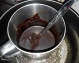 Foto langkah ke 4 dari resep Choco Lava Cake Panggang.
