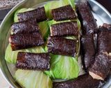 Foto langkah ke 7 dari resep Roll Sawi Ayam.