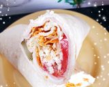 Une image de l'étape 2 de Wrap blanc de poulet crudités chips tortillas 😋.