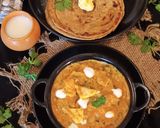 A picture of step 5 of Potato Paneer curry.