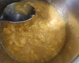 A picture of step 3 of Pan Mango Pie.