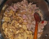 Gombás pörkölt recept fázis 2 fotója