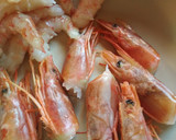 Foto del paso 2 de la receta: Espaguetis finos con gambones y brócoli