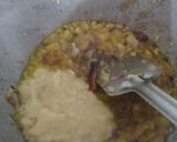A picture of step 2 of Chicken dakbunglow.